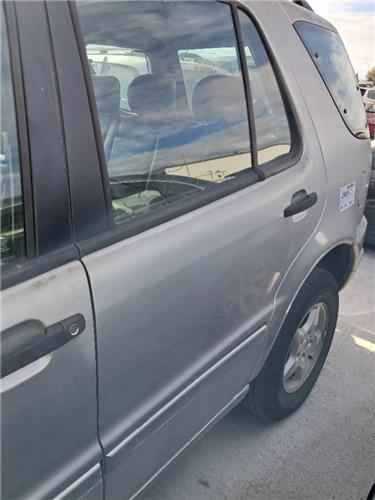 puerta trasera izquierda mercedes benz clase
