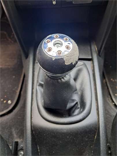 palanca de cambio peugeot 207 2006  14 x line