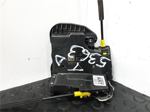 cerradura puerta trasera derecha opel astra k