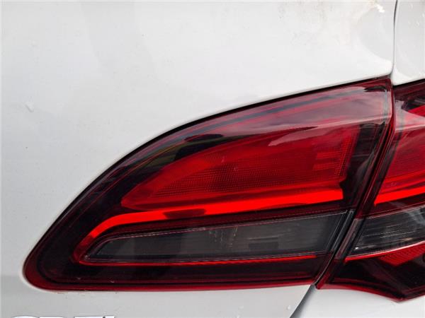 piloto porton trasero derecho opel astra j se