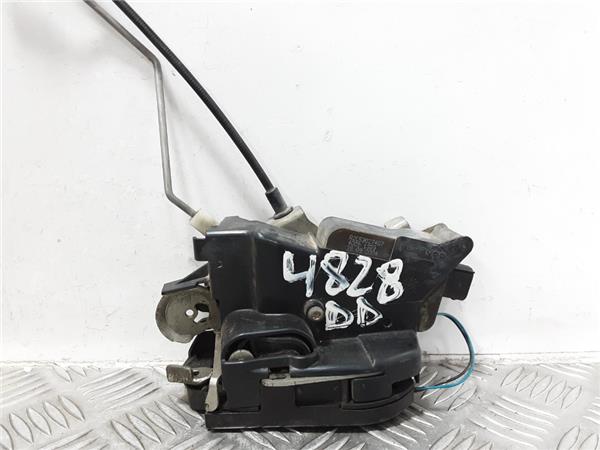 cerradura puerta delantera derecha mercedes b