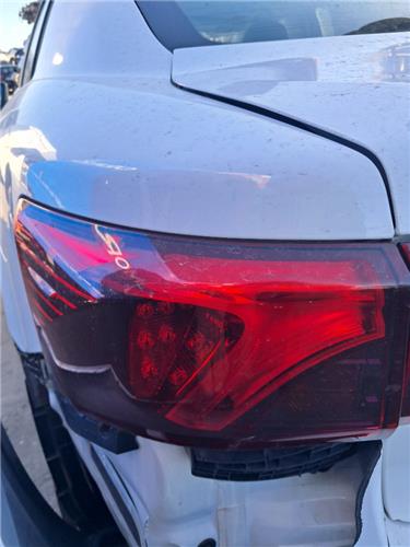 piloto trasero izquierdo toyota avensis t27 2