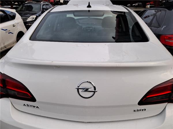 tapa maletero opel astra j sedan 062012 17 b
