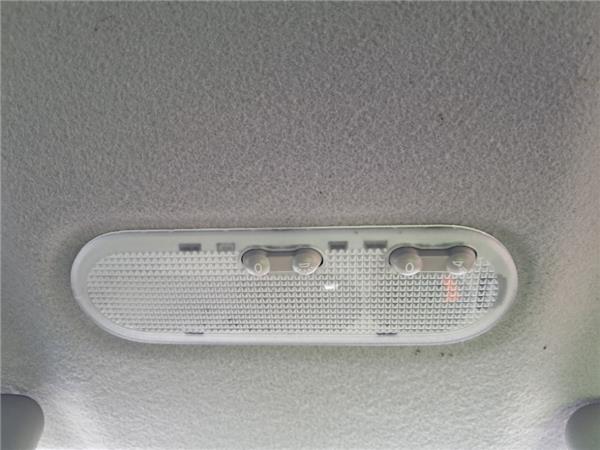 luz interior techo dacia duster i 2010 15 la