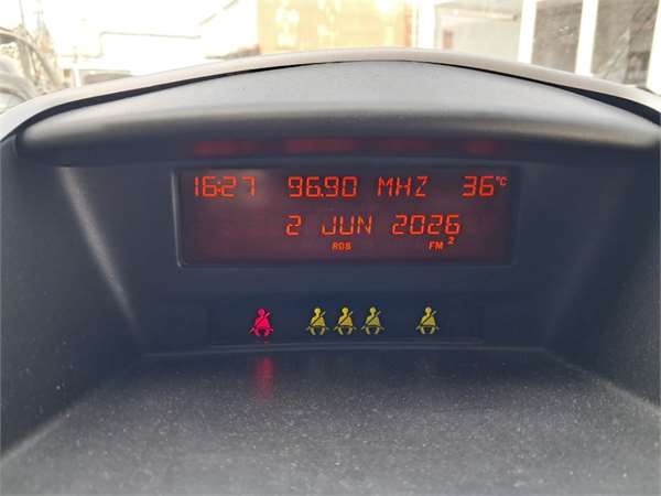 display peugeot 207 2006  14 x line 14 ltr  