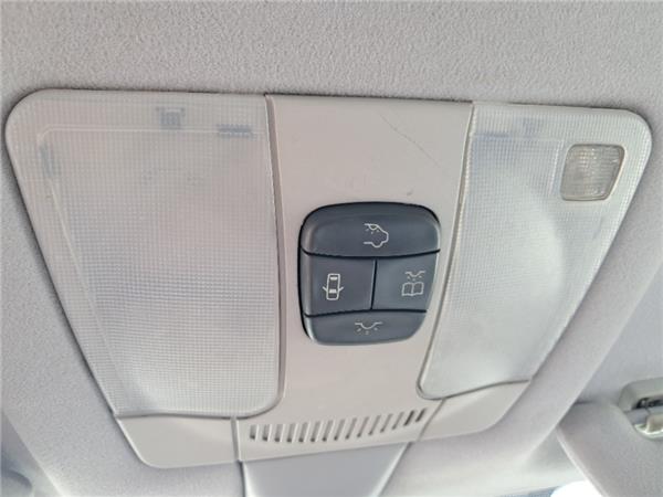 luz interior techo mercedes benz clase e bm 2
