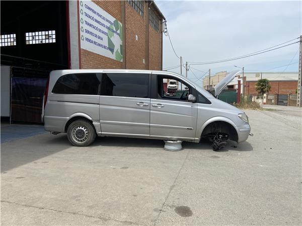 mangueta trasera derecha mercedes benz viano