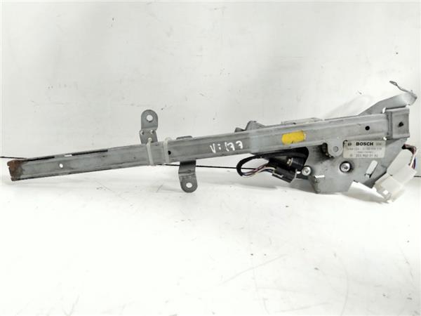 anclaje cinturon delantero izquierdo mercedes