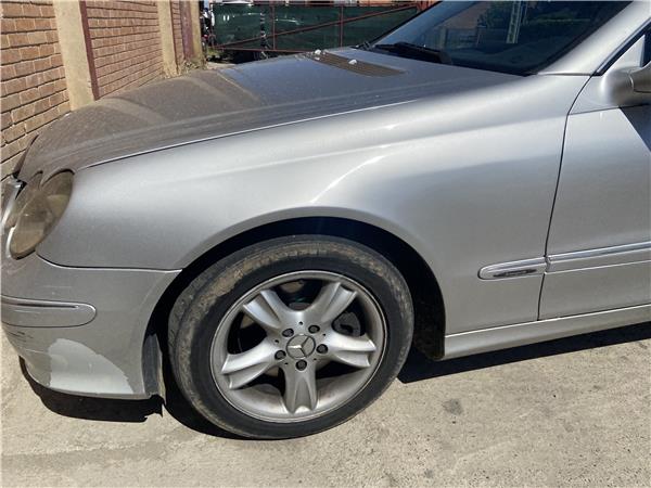 aleta delantera izquierda mercedes benz clk b