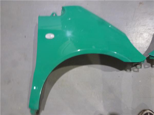 aleta delantera derecha mercedes benz clase a