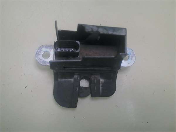 cerradura porton volkswagen golf v 1k1 102003