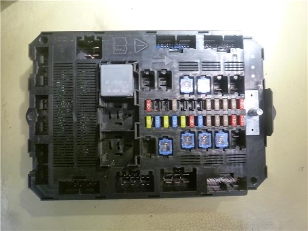 caja fusiblesrele jaguar xf 2008 30 v6 diese