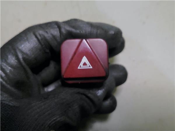 interruptor luces emergencia peugeot 1007 200