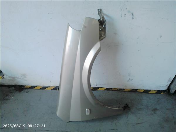 aleta delantera derecha nissan primera berlin