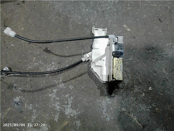 cerradura puerta delantera derecha peugeot 40