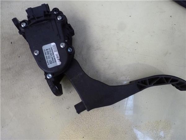 pedal acelerador volkswagen polo iv 9n3 04200
