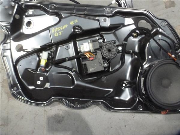 elevalunas electrico izquierdo volkswagen pas