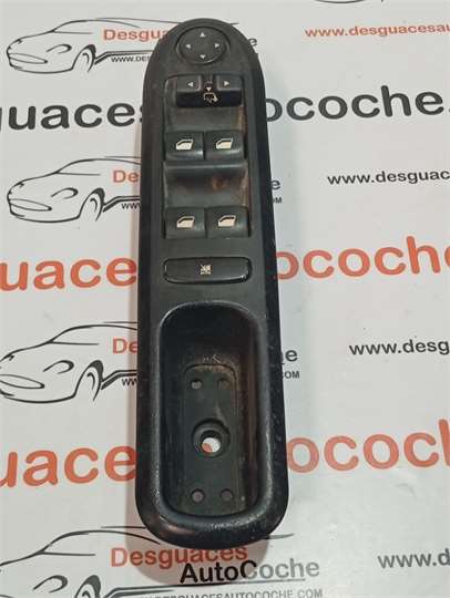 botonera puerta delantera izquierda peugeot 407 (2004 >) 2.0 hdi 135