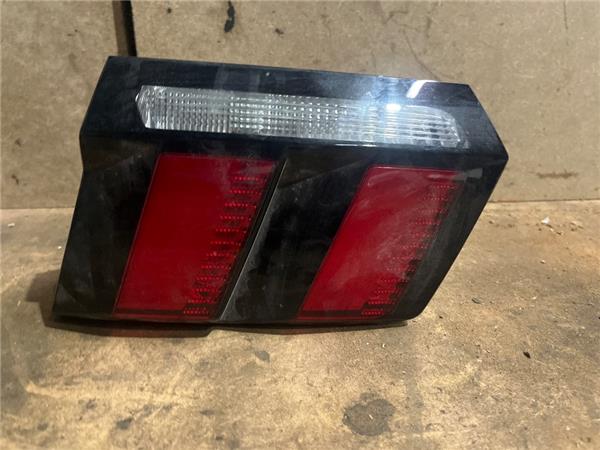 piloto trasero derecho peugeot 3008 072016 1
