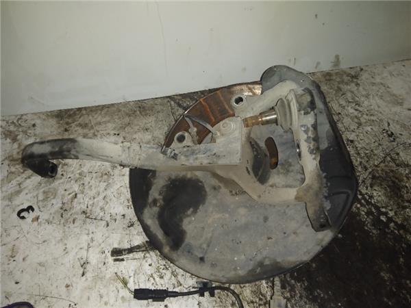 mangueta delantera derecha mercedes benz clas