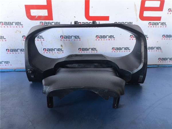 embellecedor cuadro instrumentos toyota land