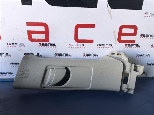 embellecedor cojin asiento delantero izquierd