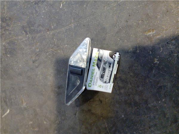 luz interior techo bmw serie 3 berlina (e46)(1998 >) 3.0 330d [3,0 ltr.   135 kw 24v turbodiesel cat]