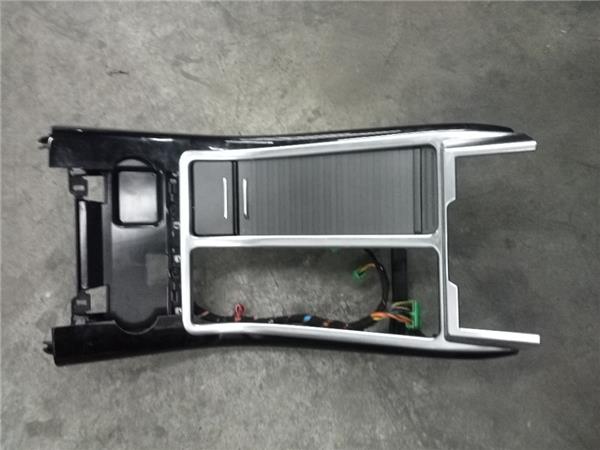 embellecedor consola central land rover range
