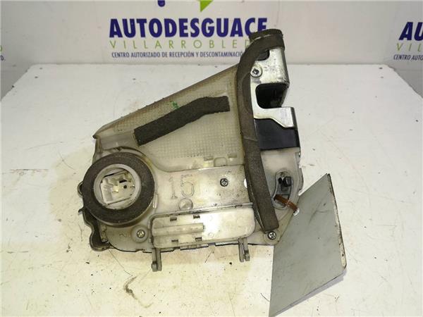cerradura puerta trasera derecha toyota prius