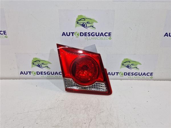 piloto porton trasero izquierdo chevrolet cru