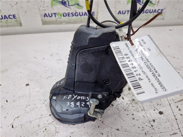 cerradura puerta trasera derecha toyota yaris