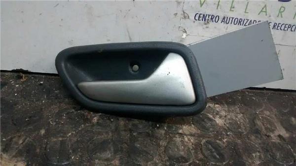 manilla interior puerta delantera derecha suz