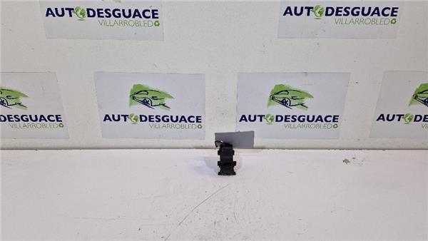 mando elevalunas delantero derecho toyota yar