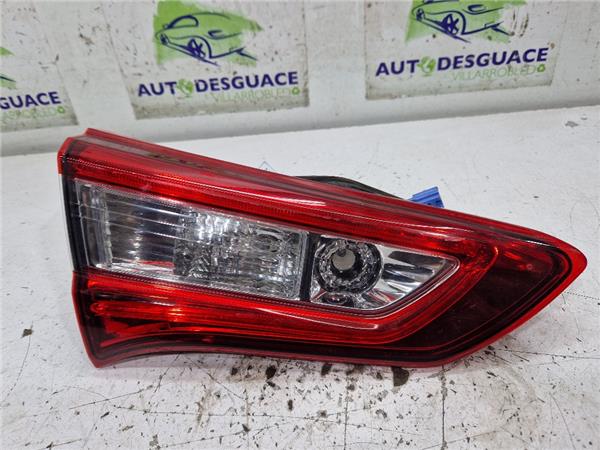 piloto porton trasero izquierdo toyota yaris