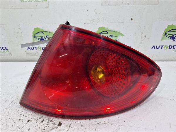 piloto trasero derecho seat toledo 5p2 092004