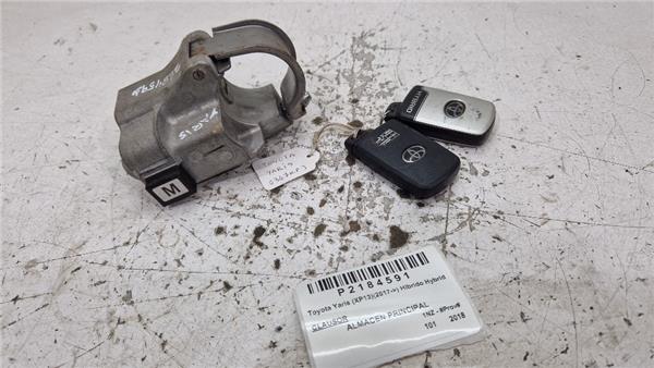 clausor toyota yaris xp13 2017 hibrido hybri