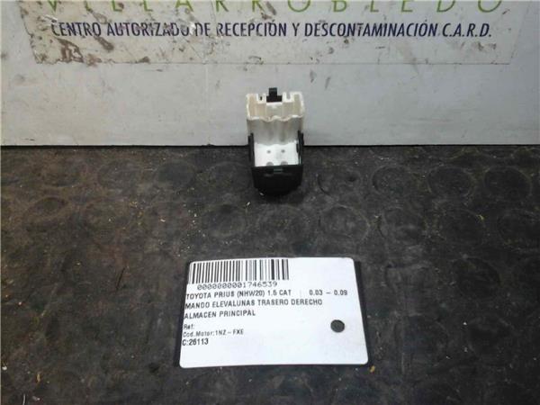 botonera puerta trasera derecha toyota prius