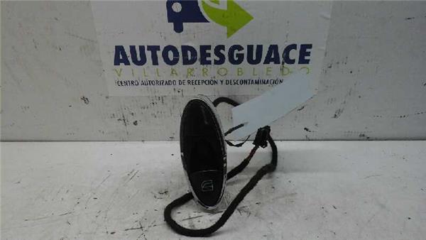 botonera puerta trasera derecha mercedes clas