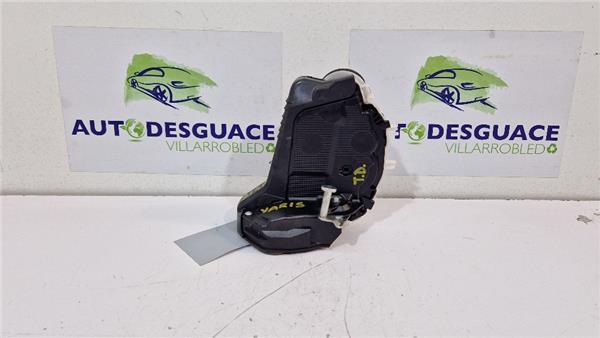 cerradura puerta trasera derecha toyota yaris
