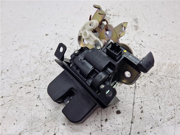 cerradura porton skoda octavia berlina 5e3 01