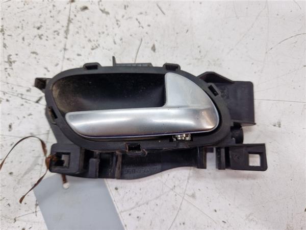 manilla interior puerta delantera izquierda p