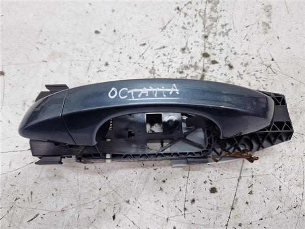 maneta exterior trasera izquierda skoda octav