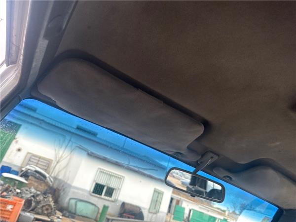 parasol izquierdo mitsubishi montero l040 198