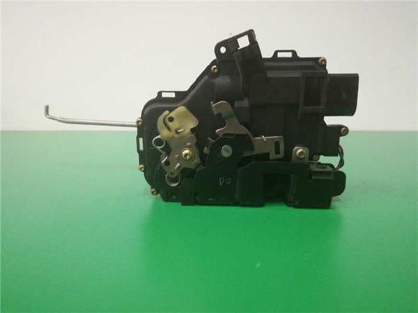 cerradura puerta delantera izquierda audi a4 berlina 1.9 tdi (131 cv)
