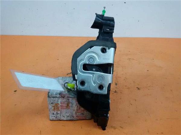 Cerradura Puerta Delantera Izquierda