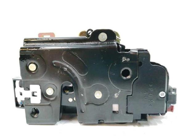 cerradura puerta trasera izquierda porsche cayenne *