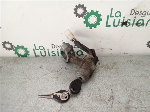 clausor nissan trade 111994 30 caja cerrada