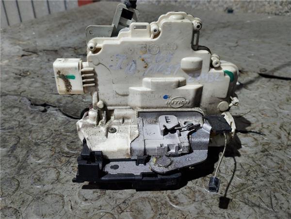 cerradura puerta delantera izquierda seat leon (1p1)(05.2005 >) 2.0 tdi 16v