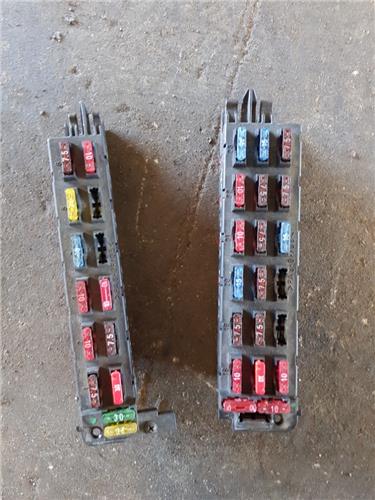 caja fusiblesrele mercedes benz clase c bm 20