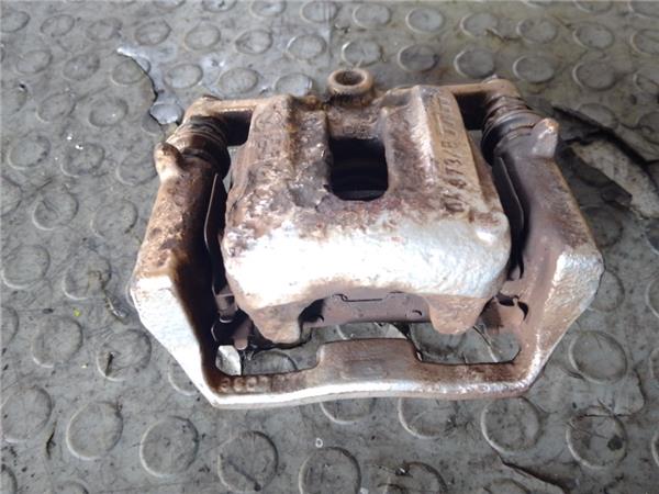 pinza freno trasero derecha mercedes benz cla
